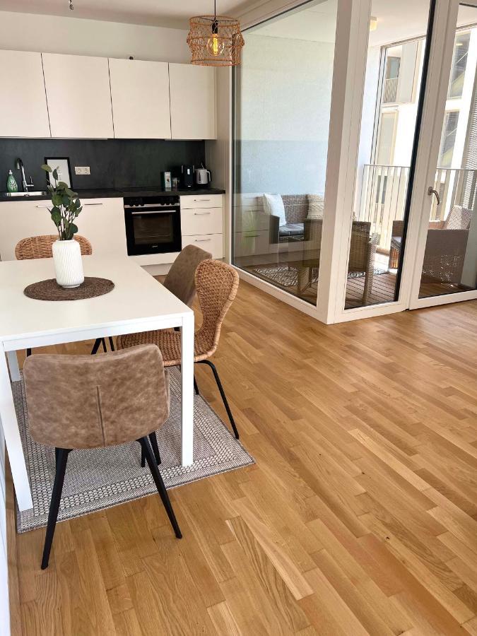 Donaublick Oasis: Stylische Wohnung 비엔나 외부 사진